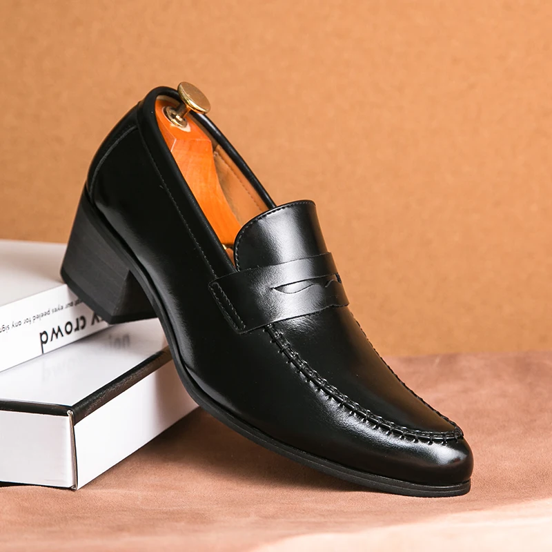 Dam Loafers Med Blockklack Och Hand­sömmade Detaljer