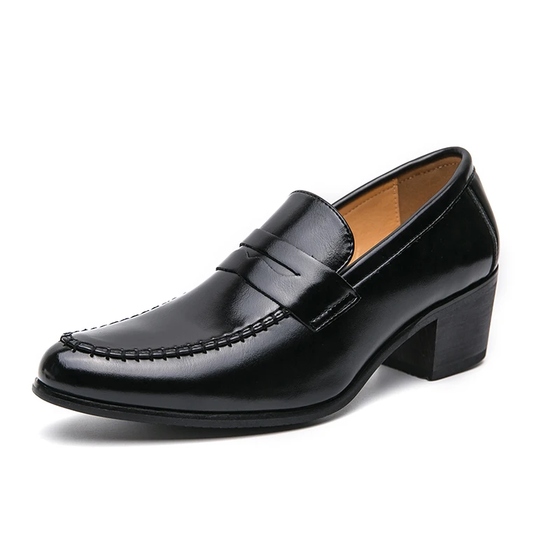 Herrloafers Slip-On Design Med Blockklack Och Handsydda Accenter