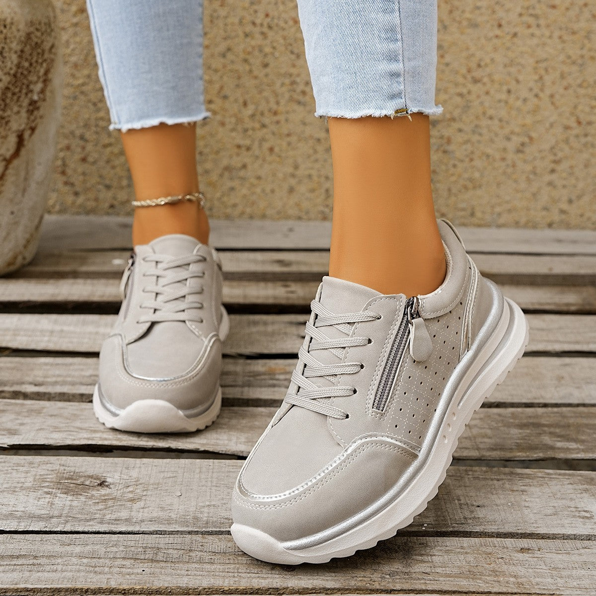 Damsneakers Med Hålfotsstöd Och Sidodragkedja
