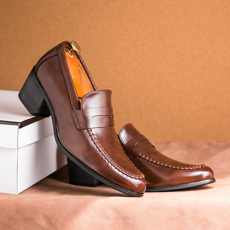 Herrloafers Slip-On Design Med Blockklack Och Handsydda Accenter