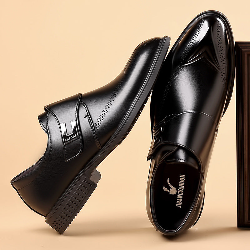 Oxford Slip-On-Skor För Män Med Spänne Och Perforerad Tå