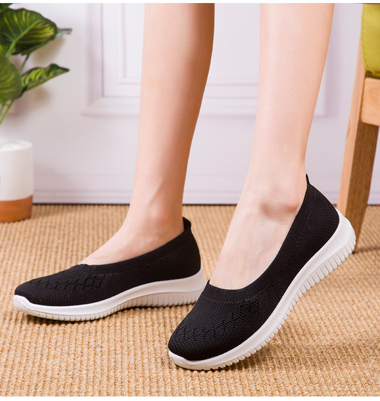 Damslip-on sneakers med hålfotsstöd och bred tåbox