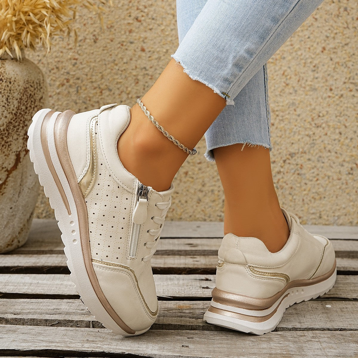 Damsneakers Med Hålfotsstöd Och Sidodragkedja