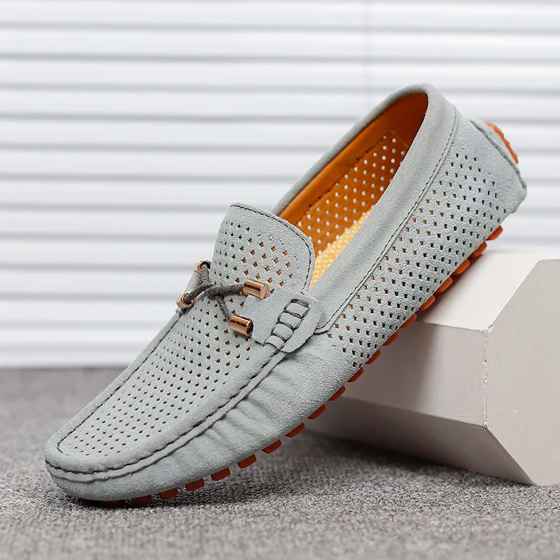 Herrloafers Med Perforerad Läderlook, Slip-on Och Vadderad Innersula