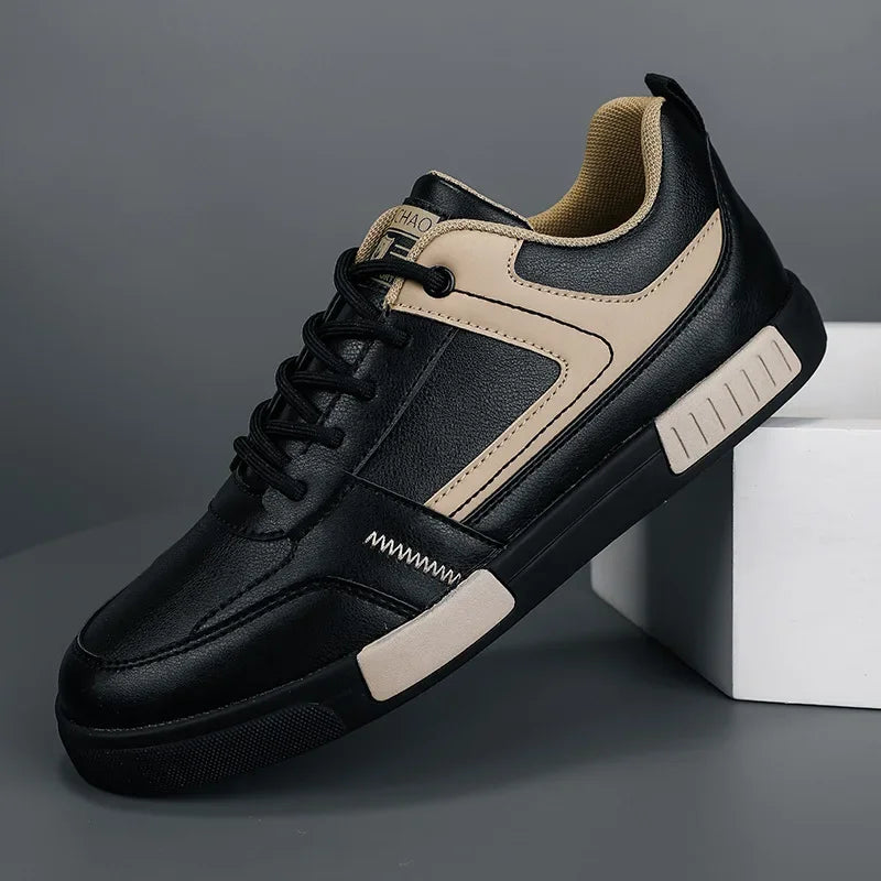 Herrsneakers Med Tvåfärgade Paneler Och Upphöjd Sula