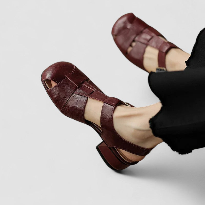 Damskor med slip-on-mönster och dämpat stöd för hålfoten