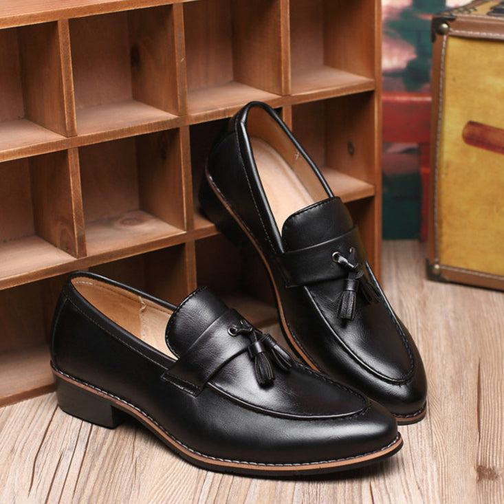 Herrloafers Slip-On med Dubbel Toffs och Satinskimrande Ovandel