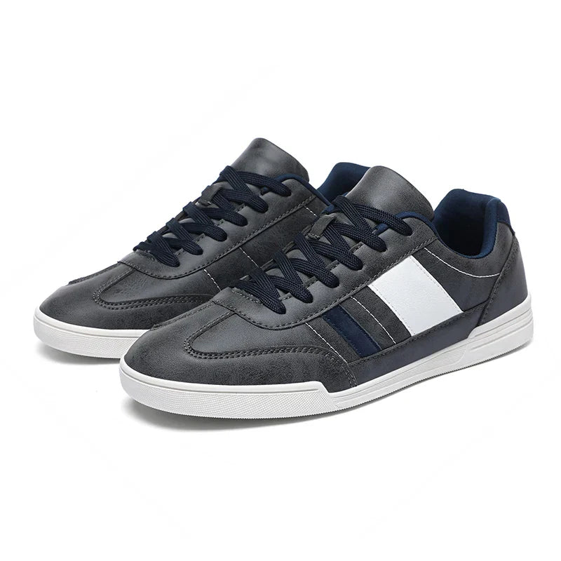 Låga Sneakers För Män Med Lagerpaneler Och Tvåfärgad Design