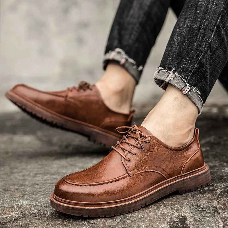 Herr Sneakers Med Minimalistisk Siluett Och Texturerad Yta