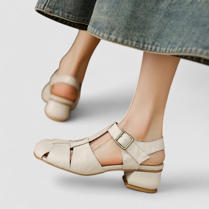 Damskor med slip-on-mönster och dämpat stöd för hålfoten