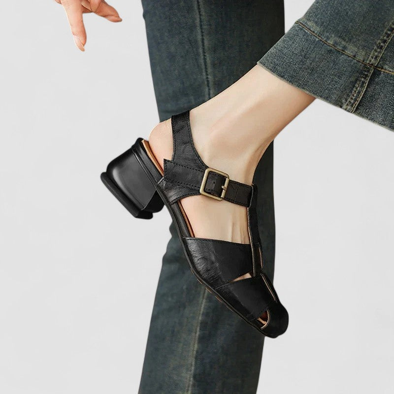 Damskor med slip-on-mönster och dämpat stöd för hålfoten