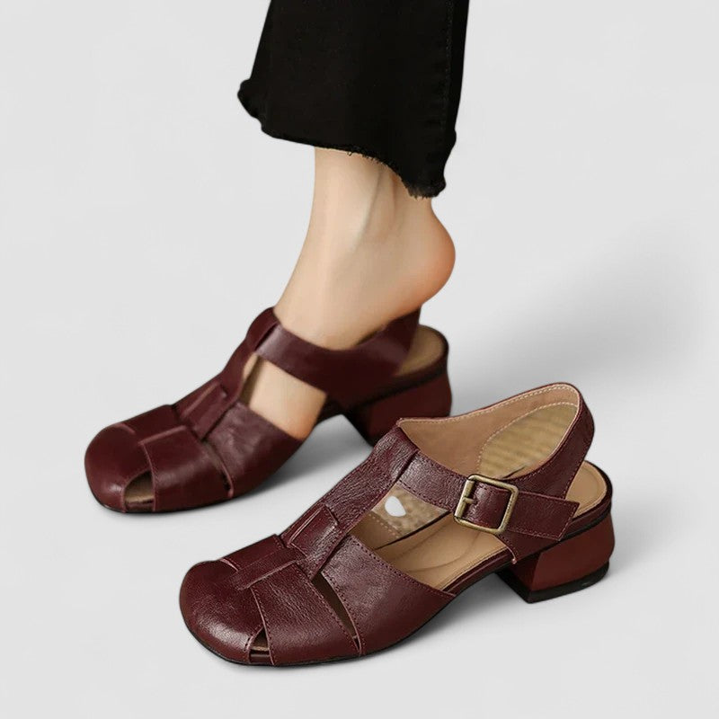 Damskor med slip-on-mönster och dämpat stöd för hålfoten