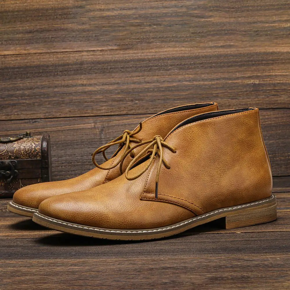 Chukka Boots för Herr med Handsydd Ovandel, Vadderad Innersula och Gummiyttersula