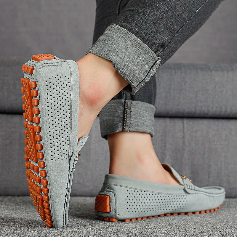 Herrloafers Med Perforerad Läderlook, Slip-on Och Vadderad Innersula