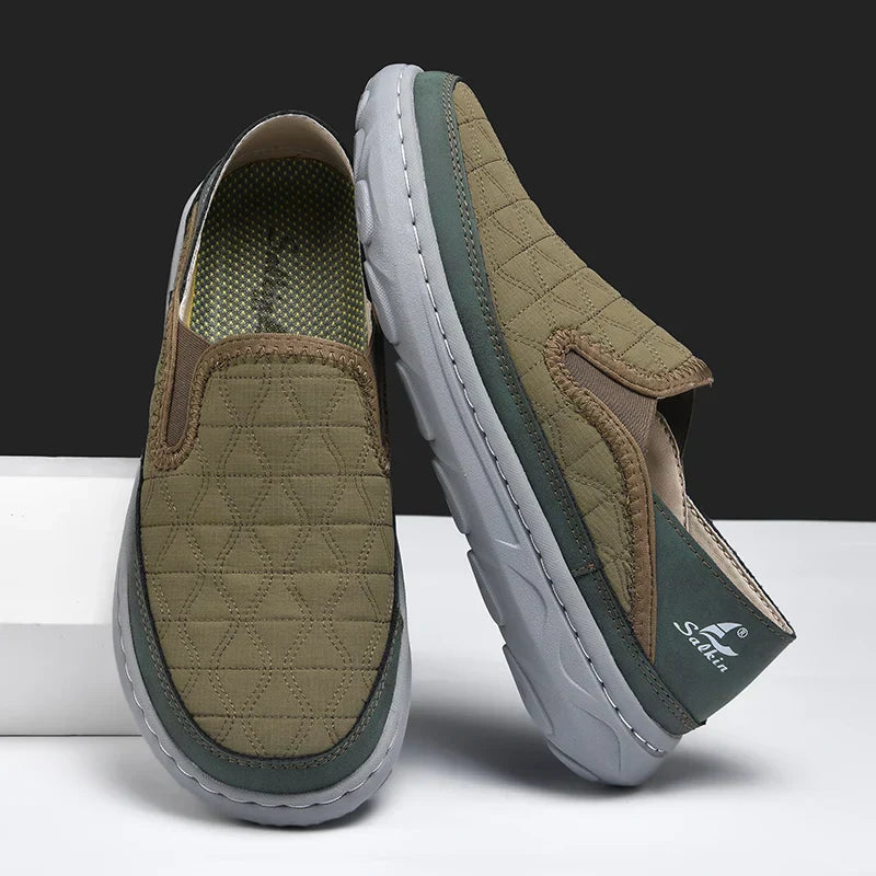 Herr Slip-On Loafers Quiltad Ovandel Elastiska Paneler Flexibel Sula