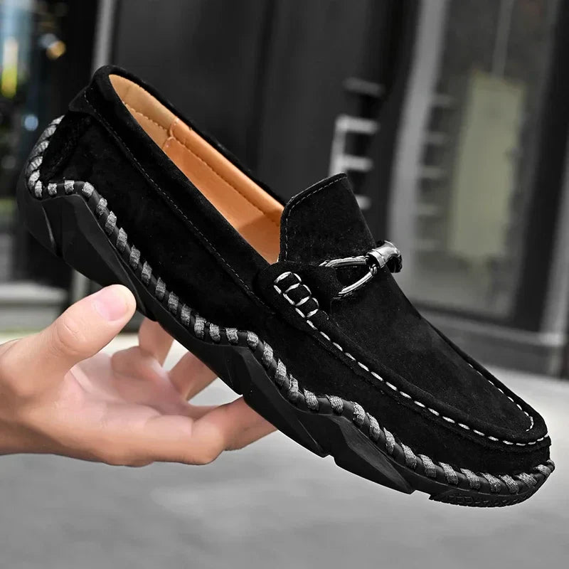 Loafers För Herr Med Slip-On, Borstad Överdel Och Handsydd Söm