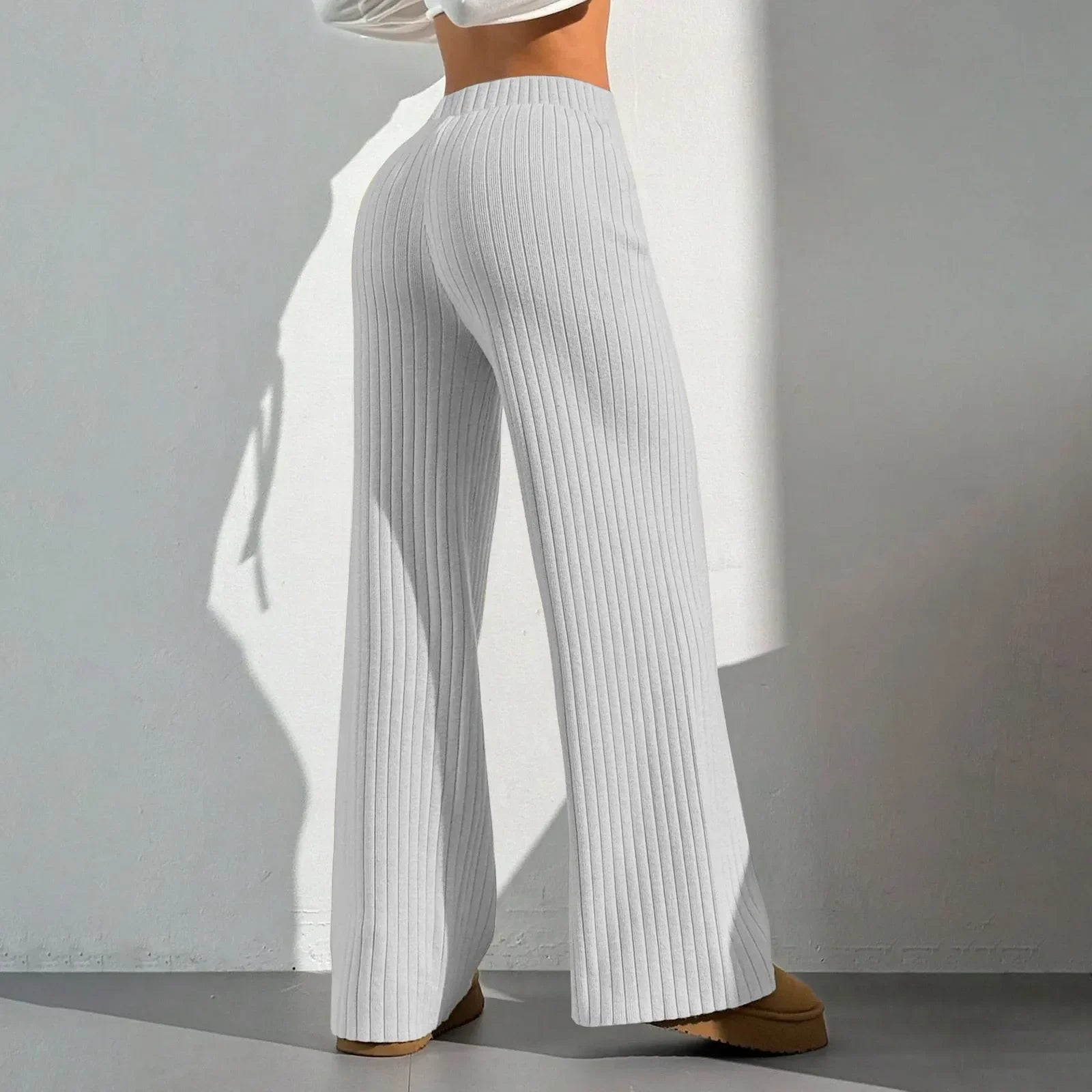 Kvinnobyxor Ribbstickade Med Vida Ben Och Elastisk Midja