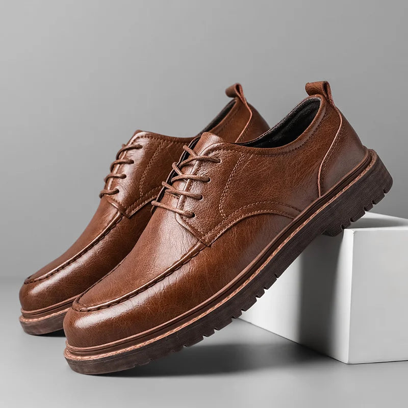 Herr Sneakers Med Minimalistisk Siluett Och Texturerad Yta