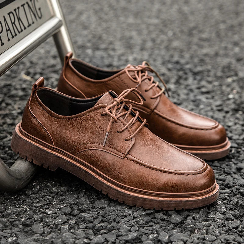 Herr Sneakers Med Minimalistisk Siluett Och Texturerad Yta