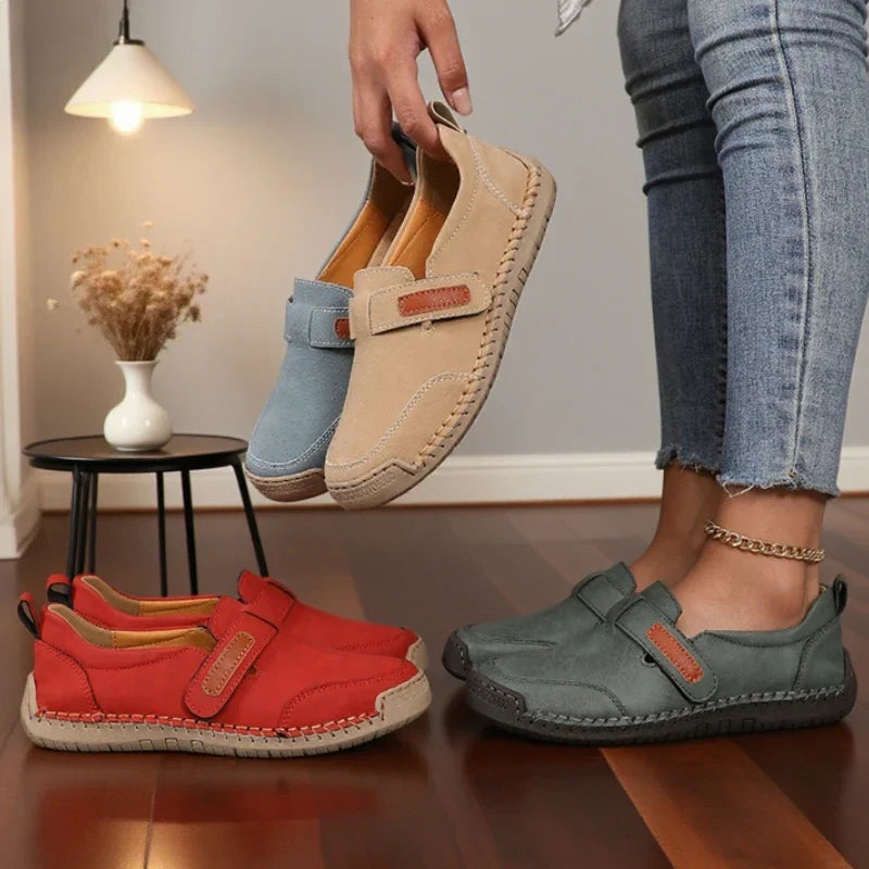 Kvinnors Slip-On Mokasiner Handsydda med Justerbar Kardborreband