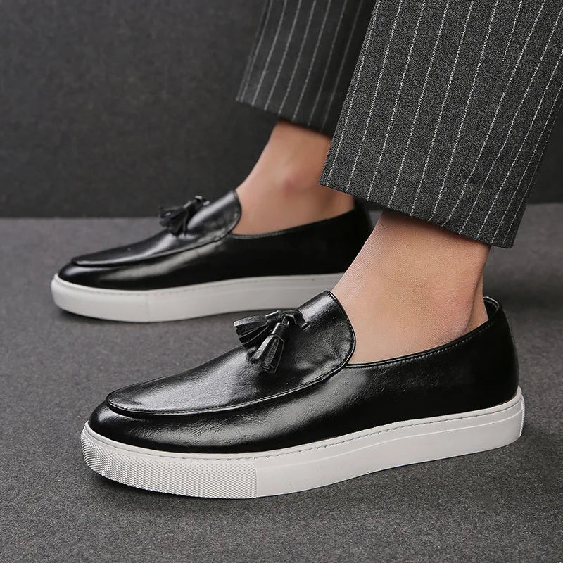 Herrloafers Slip-On Tofsdetaljer Vadderad innersula