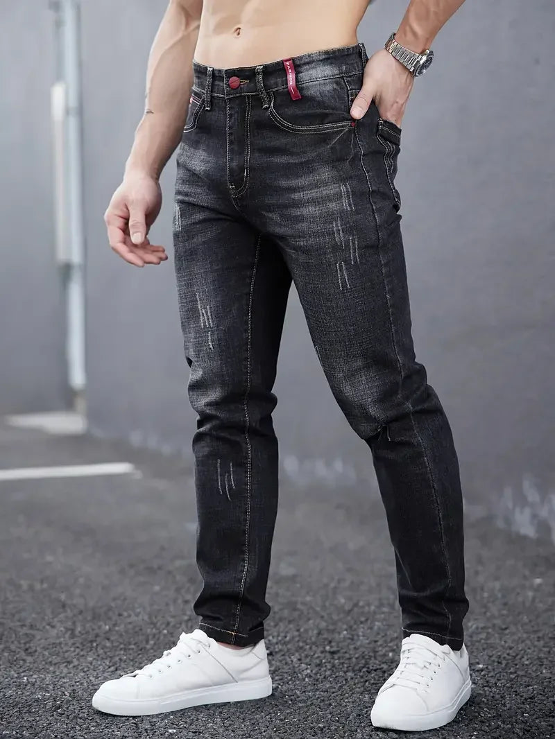 Herr Jeans med Avsmalnande Passform, Medelhög Midja, Lätt Urblekta Lår, Knappgylf