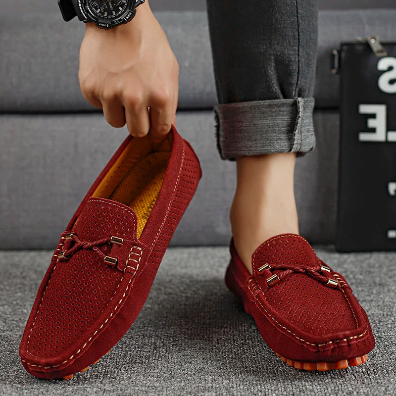 Herrloafers Med Perforerad Läderlook, Slip-on Och Vadderad Innersula
