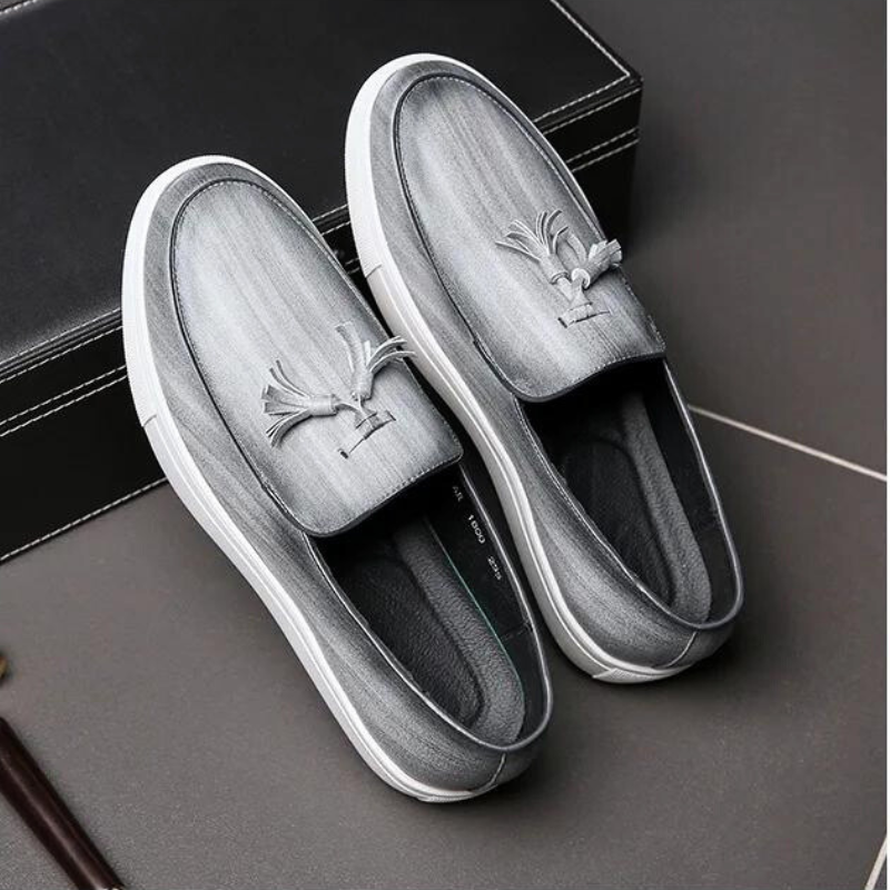 Herrloafers Slip-On Tofsdetaljer Vadderad innersula