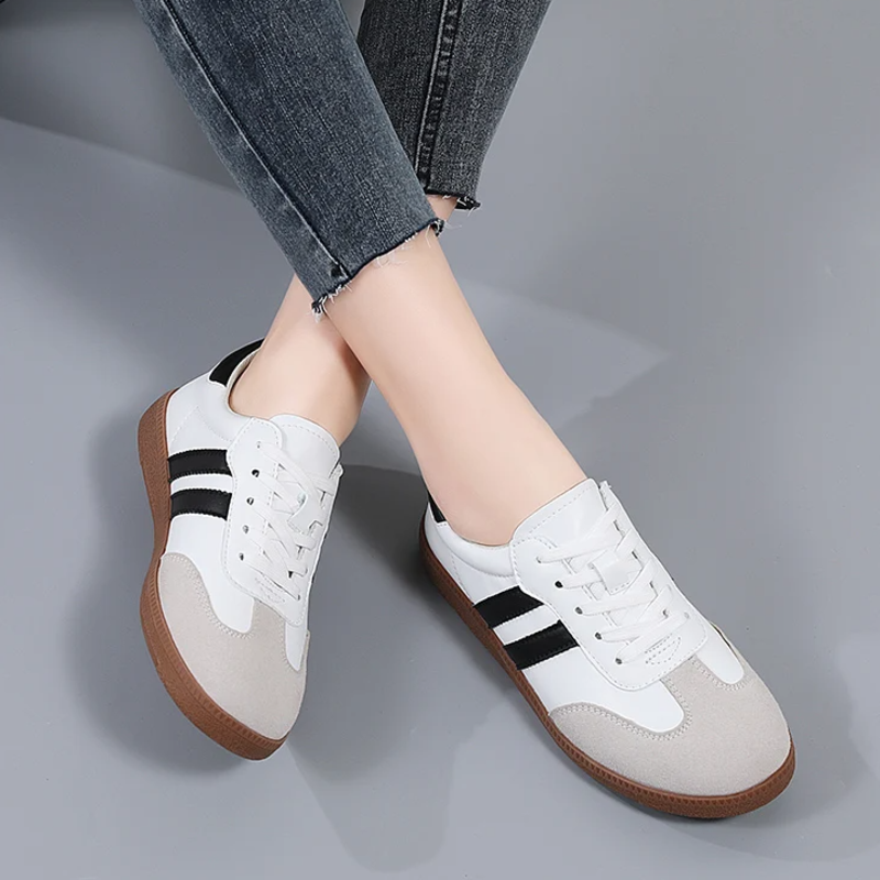 Låga Sneakers För Kvinnor Med Vadderade Innersulor Och Vadderad Klack