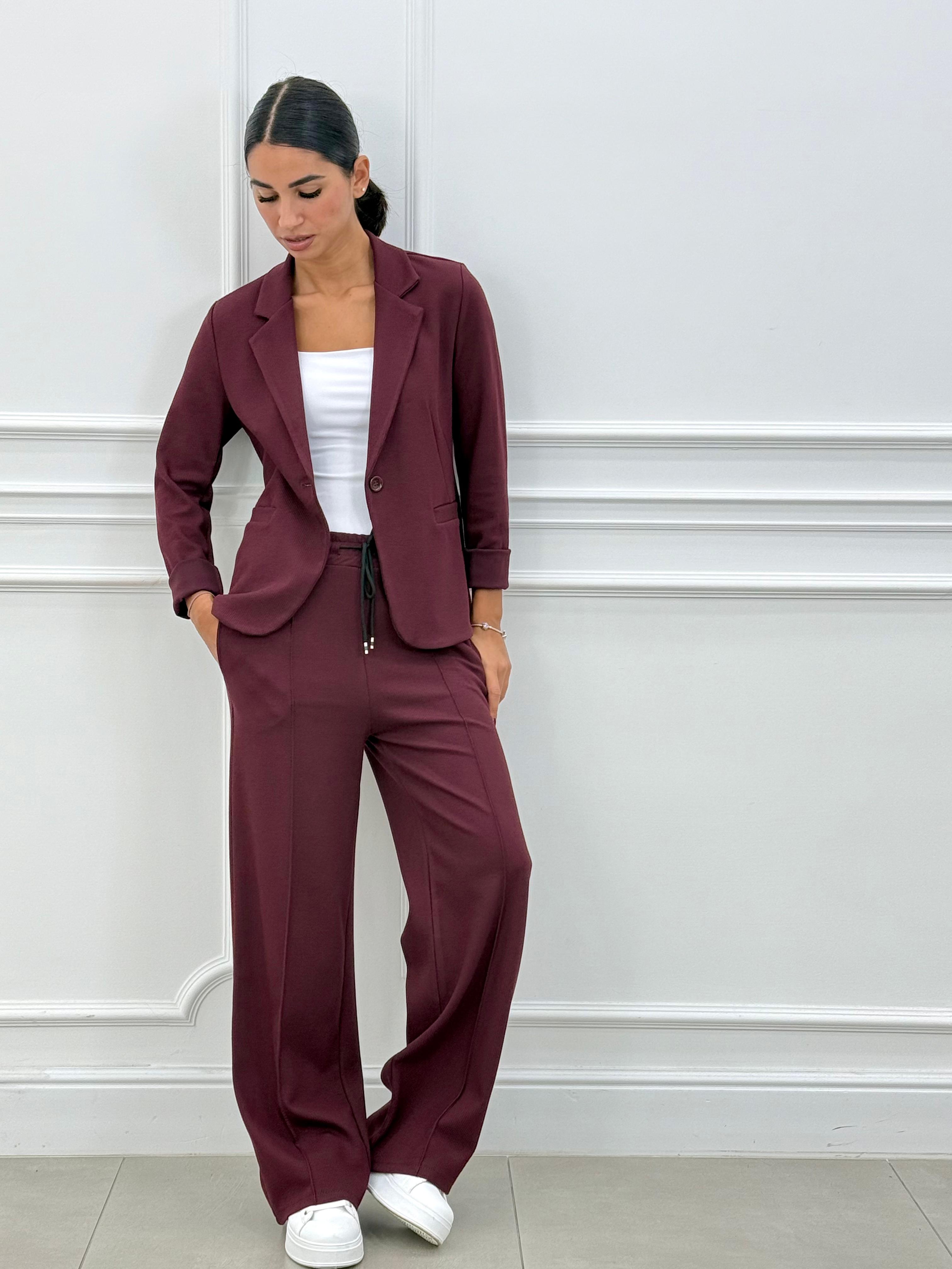 Damkostym I Två Delar Med Kavaj Och Långbyxor