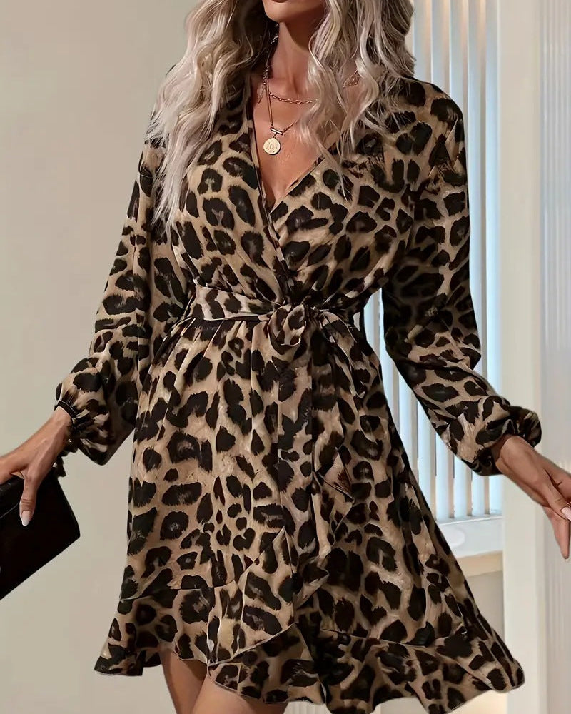 Dam Sommarklänning Med Leopardmönster Och V-Ringning, Asymmetrisk Midiklänning