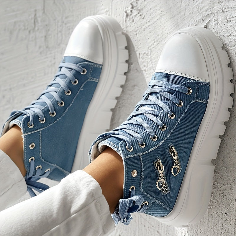 Damplatåsneakers Med Grov Sula Och Dragkedja På Sidan
