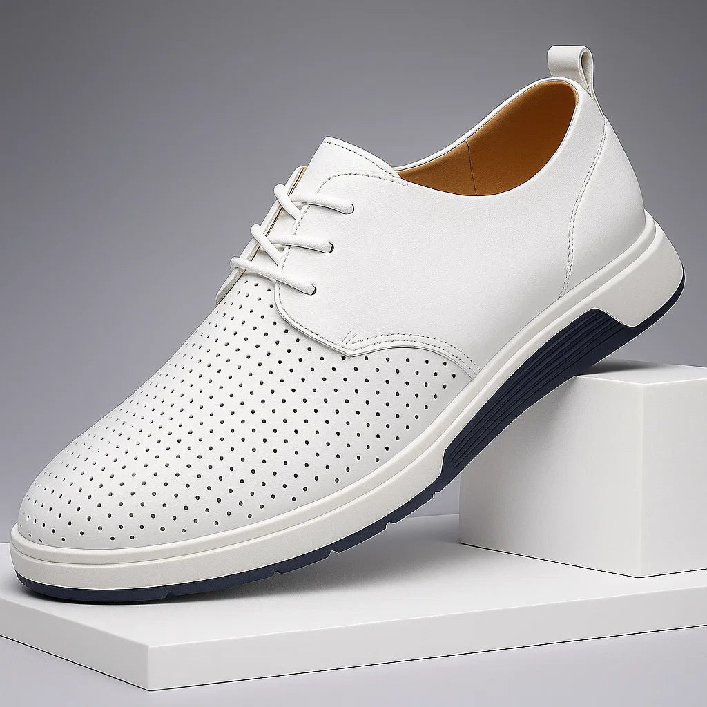 Herrloafers Slip-On-Design Med Ventilerad Ovandel Och Greppvänlig Sula