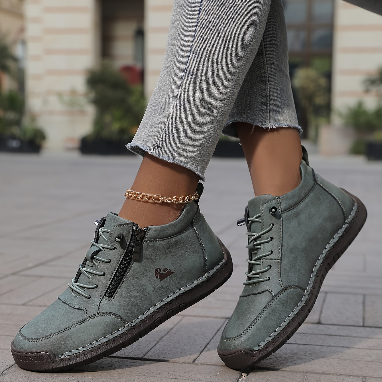 Damsneakers Med Bred Framfotsstödjande Sula