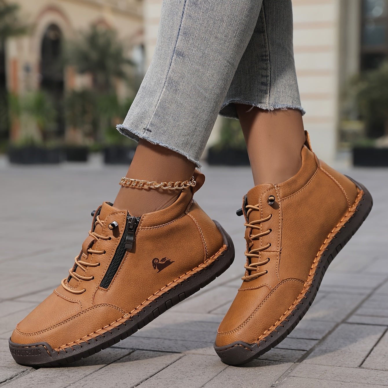 Damsneakers Med Bred Framfotsstödjande Sula