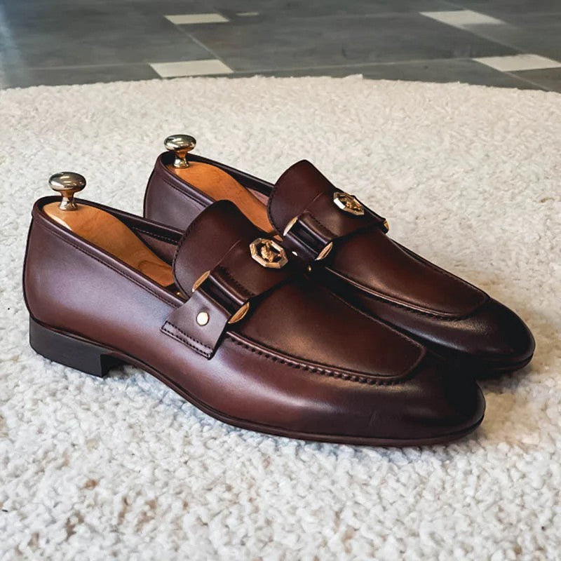 Herr Slip-On Loafers Med Rememblem Och Strömlinjeformad Design