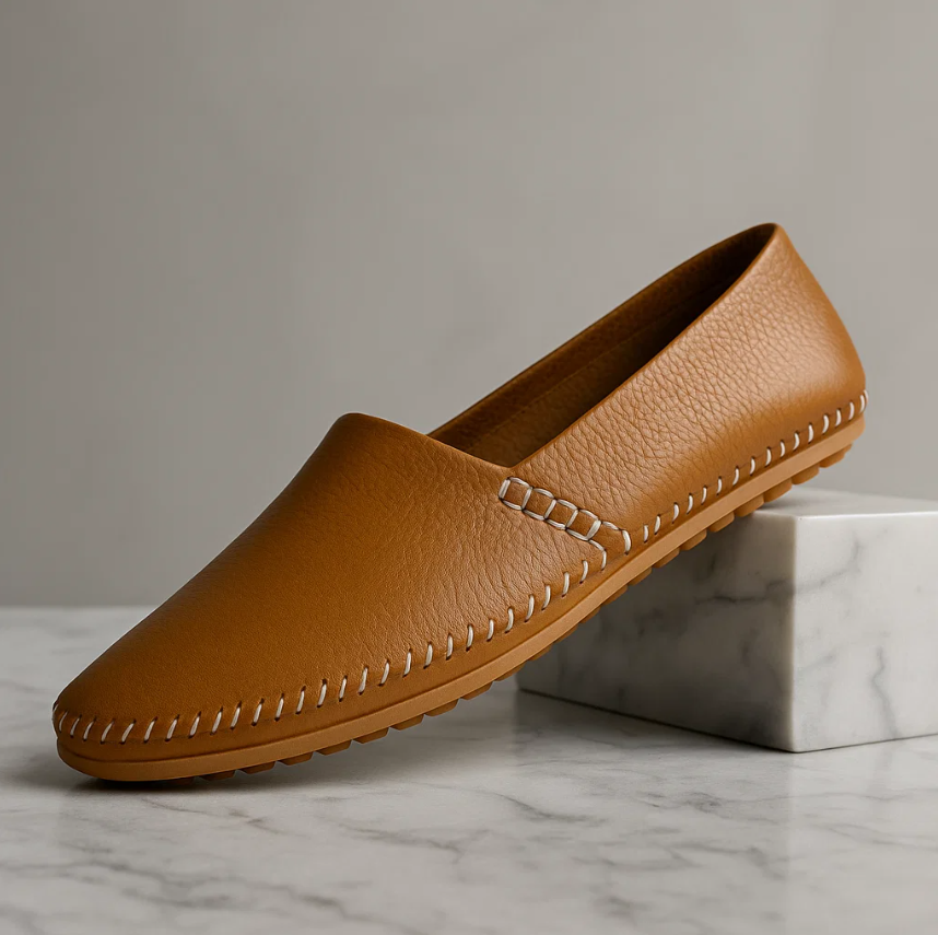 Herrslip-on Loafers Med Handsydda Detaljer Och Gummisula