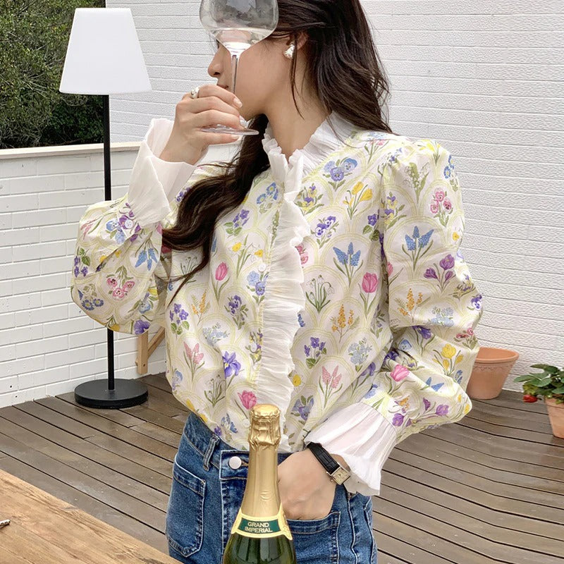 Damblusa för Höst med Polokrage, Patchwork, Volanger och Utsvängda Ärmar