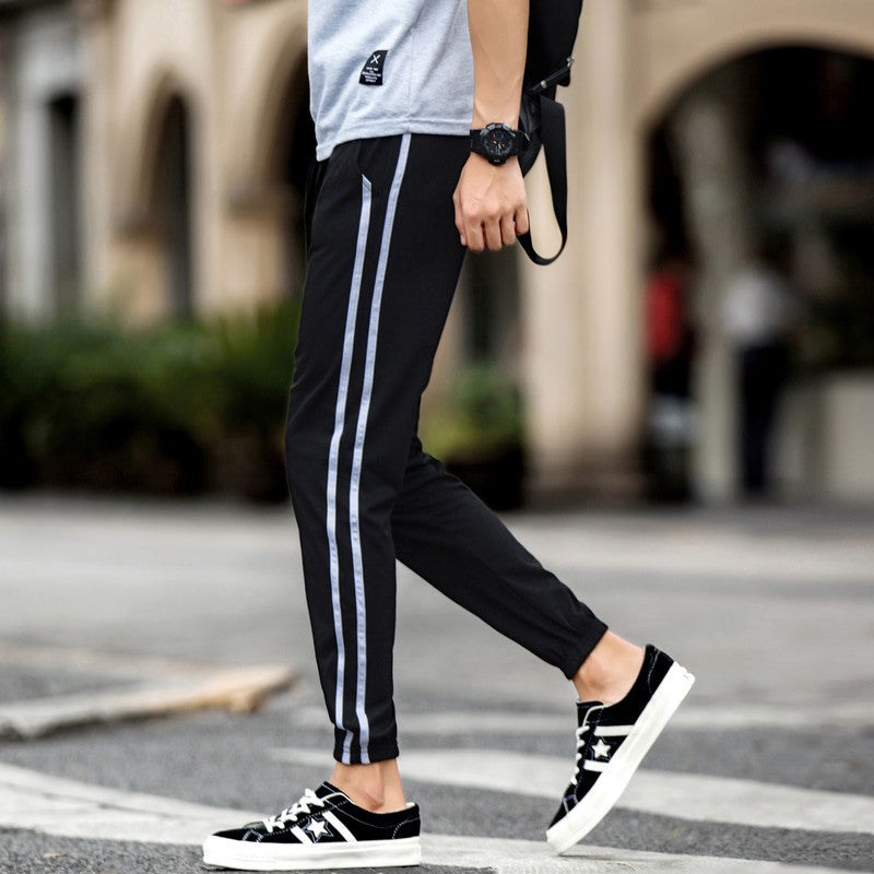 Slim Fit Croppade Joggerbyxor Perfekta för Vår och Sommar