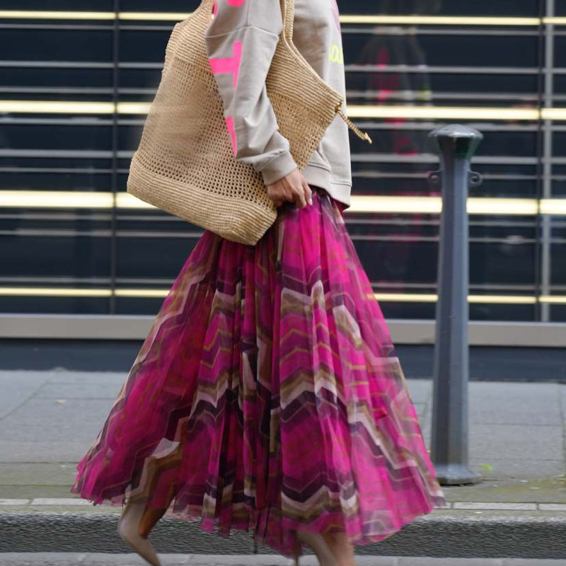 Dam Långkjol Vid Nederkant Tryckt Mönster