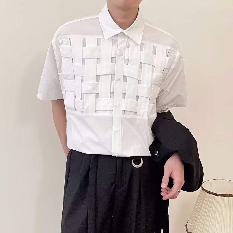 Herrskjorta för sommaren med kort ärm, slim fit, lättviktigt vävt tyg och knäppning