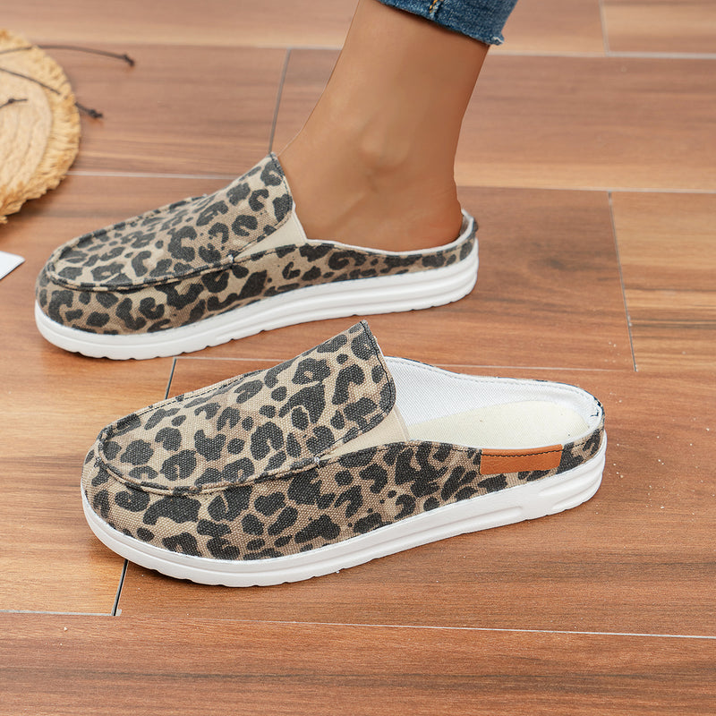 Kvinnors vårskor med slip-on-design, överdel i PU, sula av viskos och semi-support – finns även med djurmönster