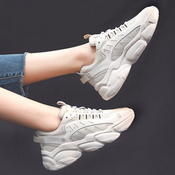 Kvinnosneakers Vattentät Platå Mellanhög Klack Snörning Rund Tå Beige