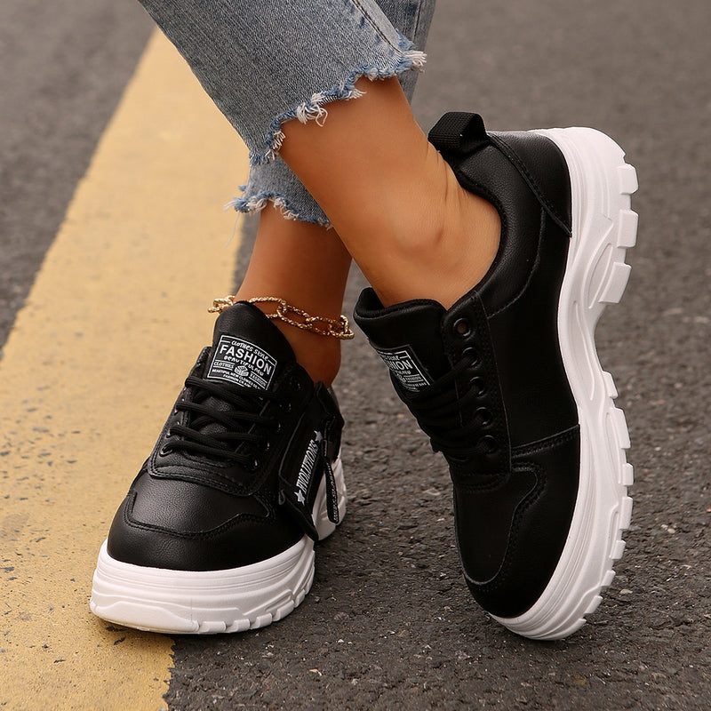 Damsneakers Med Snörning, Dragkedja I Sidan Och Tjock Sula