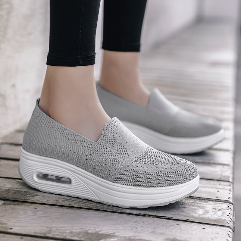 Låga Slip-On-Skor I Mesh För Kvinnor, Rund Tå Och Mellanhög Klack