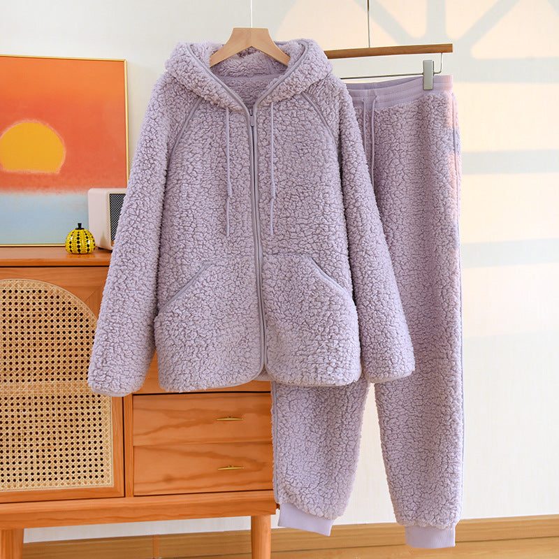 Kvinnligt höst-set i flanell – tvådelad mysdress med huva och byxor