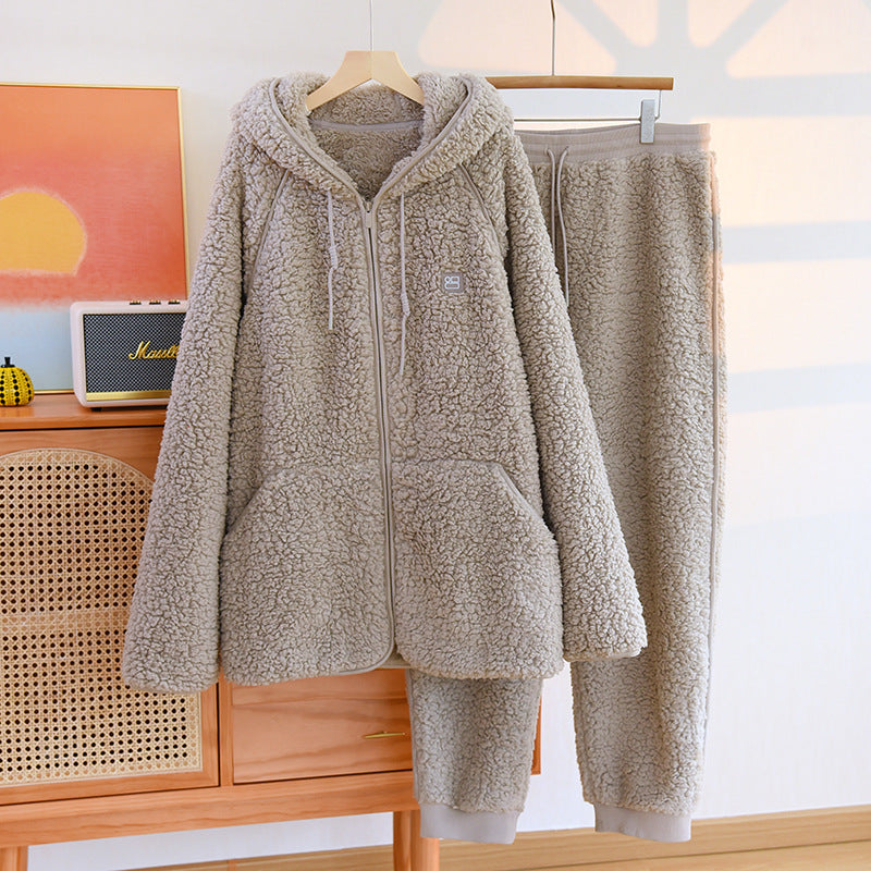 Kvinnligt höst-set i flanell – tvådelad mysdress med huva och byxor