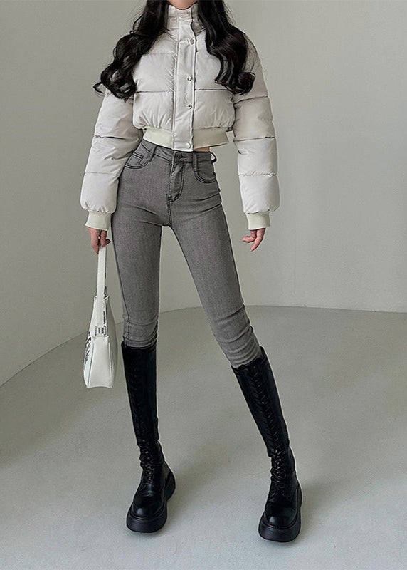 Kort Vinterjacka Med Ståkrage, Smal Passform Och Dragkedja För Kvinnor