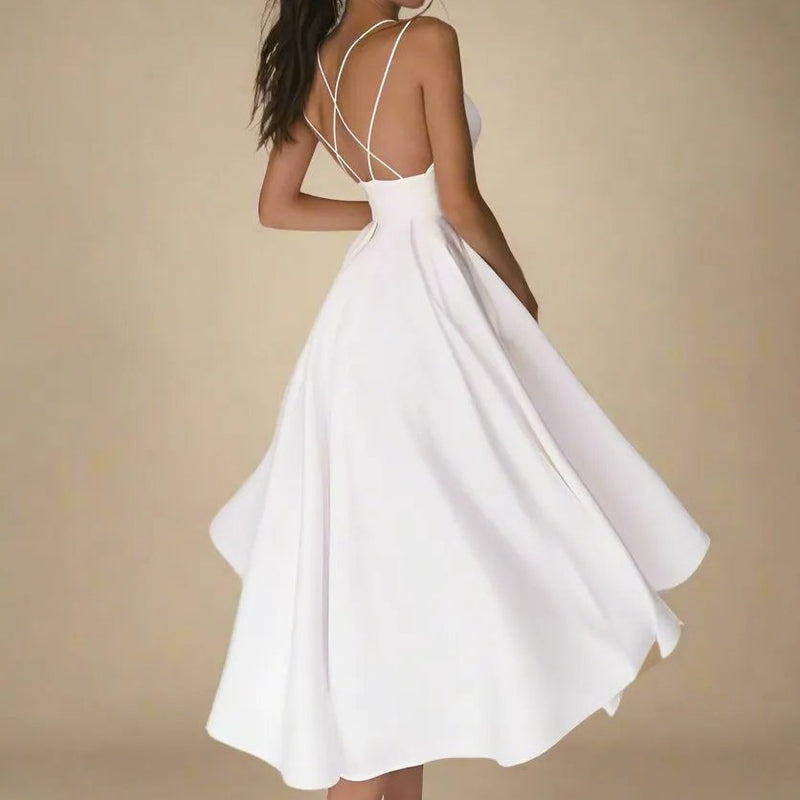 ÄRmlös Sommarklänning Med V-Ringning, Fina Axelband Och Böljande Passform För Kvinnor