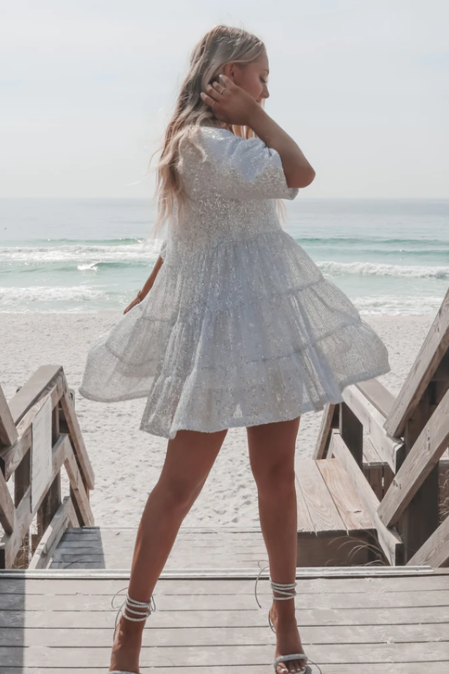 Sommarklänning I Minimodell Med Babydoll-Passform Och Paljettdekoration För Kvinnor